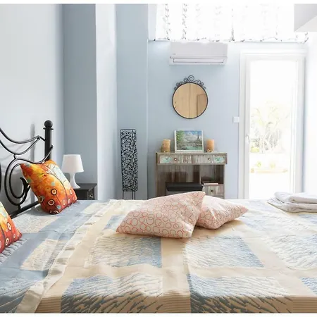 Daire Sotiria Kiáton